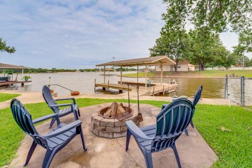 Granbury House | Lakefront Granbury Home with Patio, Fire Pit and Dock!