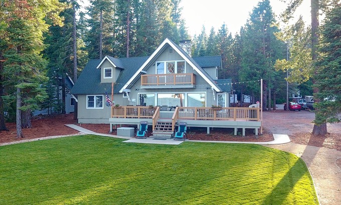 Lake Almanor West House | Lakefront Home at Lake Almanor West with Large Deck, Dock and Beautiful Views!