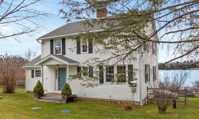 Belmont House | Lakefront home in Mount Holly, VT near Okemo and Killington