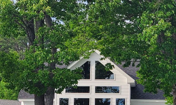 Meredith House | Lakefront Home in the Lakes Region