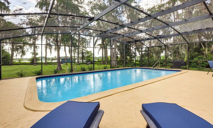 Edgewood House | Lakefront Home w/Hot Tub & Dock in Orlando!