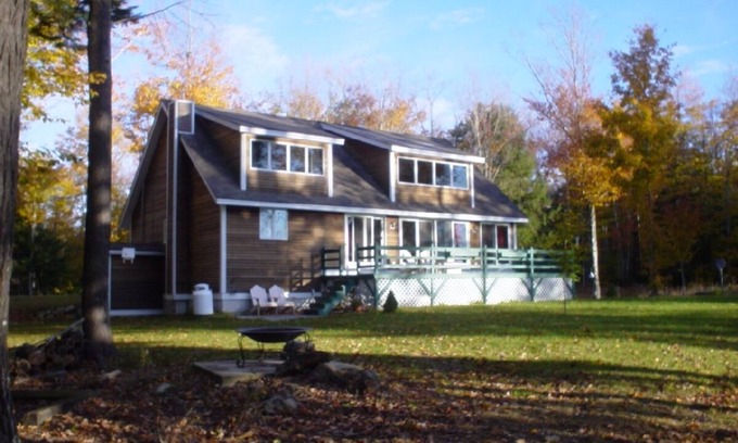 Lee Cabin | Lakefront home with something to enjoy for every season!