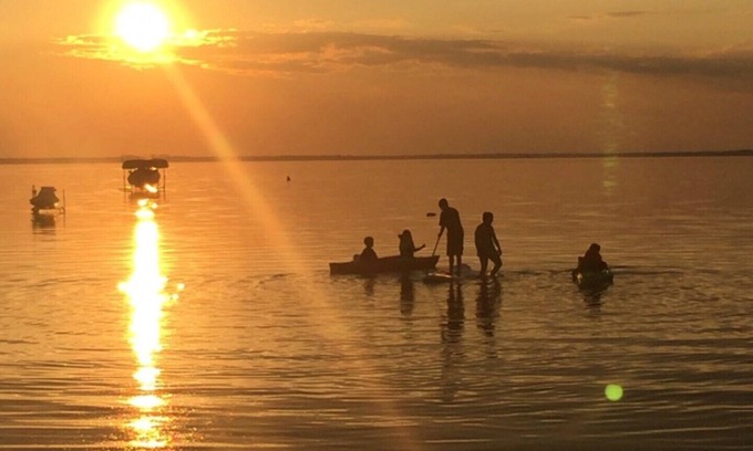 Alberta Beach Cottage | Lakefront House Sleeps 12