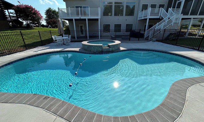 Livingston House | Lakefront. inground pool/spa, roomy, over 6.5K, 8 bedrooms, 5 full, 2 1/2 baths