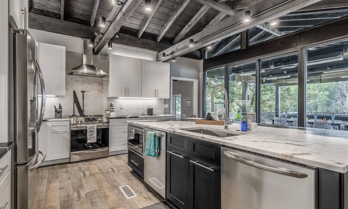 Cleora House | Lakefront Luxury at Grand Lake - PRIVATE DOCK, SWIMSPA & GAME ROOM