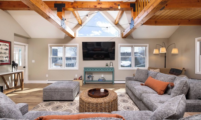 Saratoga Springs House | Lakefront Luxury at Stony Pointe. Private lake access.