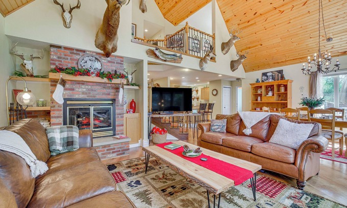 Neillsville House | Lakefront Neillsville Home w/Fire Pit, Game Room!