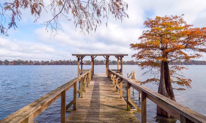 St. Joseph House | Lakefront Netterville Landing Home w/Private Dock