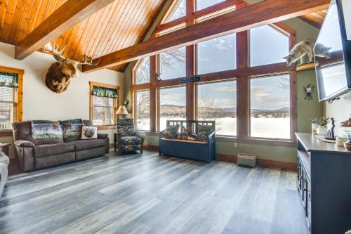 Errol House | Lakefront New Hampshire Hideaway with Deck and Views