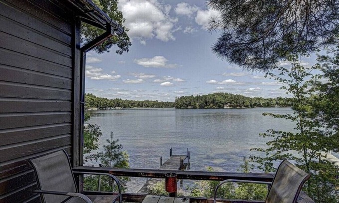 Lac du Flambeau Cabin | Lakefront one bedroom cabin with private dock