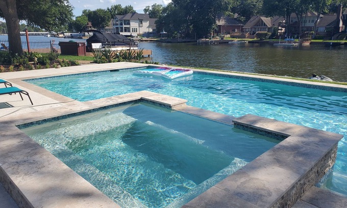 Seven Coves House | LAKEFRONT PARADISE HUGE POOL/SPA/BUG misting sys/4 game tables incl. Golden T