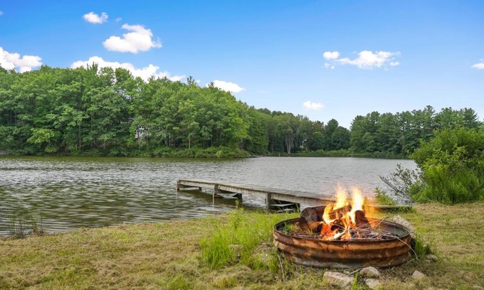 Traverse City House | LAKEFRONT PARADISE 4 bedroom Home w direct lake access, Pets OK