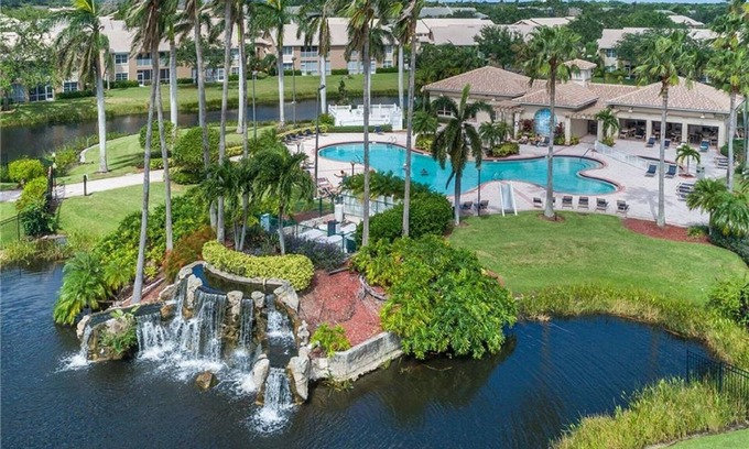 Cypress Lake Condo | Lakefront, Pet Friendly, Resort Pool Community 2/2 End Unit Condo Near Beaches