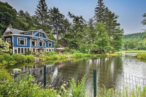 Bear Creek Village Apartment | Lakefront Poconos Retreat with Hot Tub, Near Hiking!