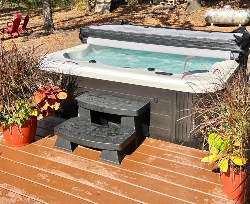 Porum House | Lakefront-Private Dock-Lakeview-Sleeps 22 plus