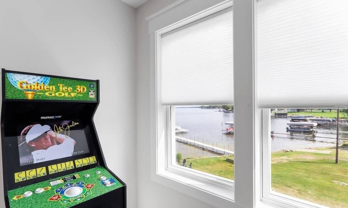 Delavan Lake House | Lakefront Property! Includes 3 Homes + Hot tub!