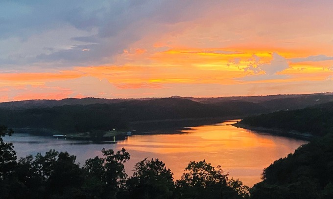 Elizabeth Cabin | Lakefront Remote Cabin in Ozark Mountains with Hot Tub amazing views & sunsets