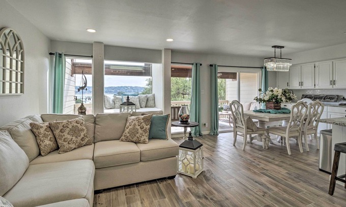 Comanche Point At Point Venture House | Lakefront Resort Living: Pool, Golf, Tennis & More