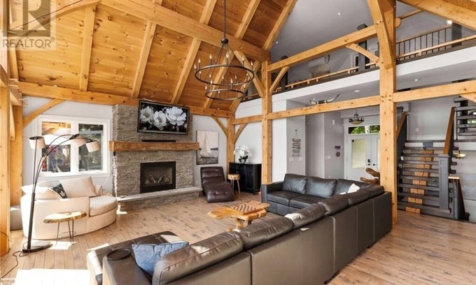 Seguin Cottage | Lakefront Retreat on Lake Joesph