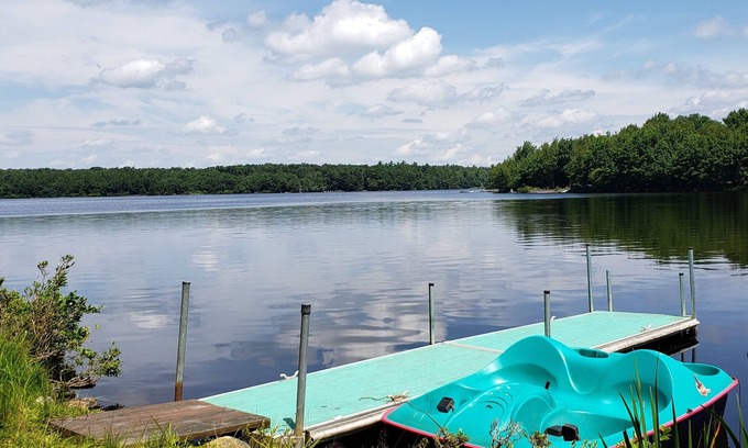 Pocono Summit House | Lakefront Retreat, Renovated, Pet Friendly, Close to All Area Attractions