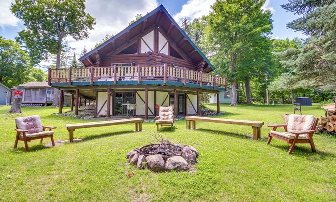 Rogers Township Cabin | Lakefront Retreat w/Dock & Yard in Remer!