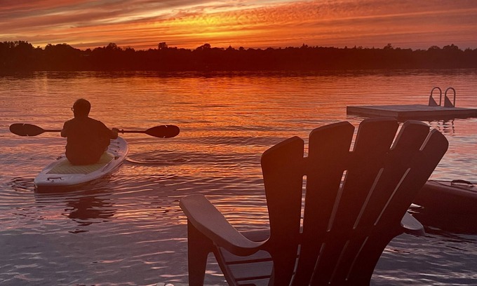 Head Lake Cottage | Lakefront Sunsets Gorgeous Cottage at Kawartha Lakes