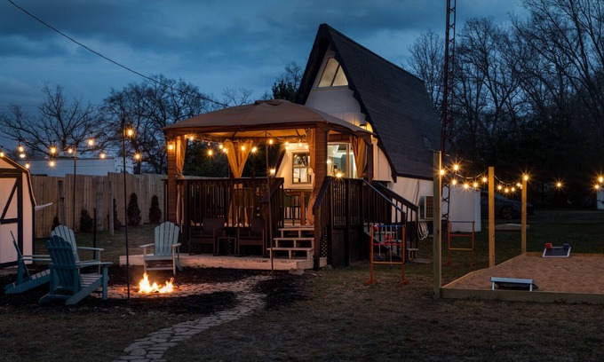 Bitely Cottage | Lakefront Tiny-Home w/ HotTub, Sauna, Pontoon, & Kayaks