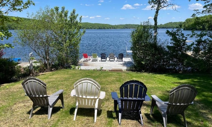 West Hill Lake Cottage | Lakefront Tranquility/Fishermans Delight
