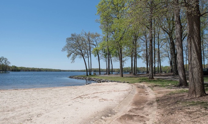 Locust Grove House | Lakefront Vacation Haven
