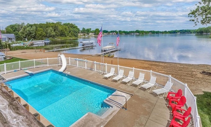 Kent County House | Lakefront W/Private Beach, Pool, Hot Tub, Golf Simulator, Projector, Bar & more