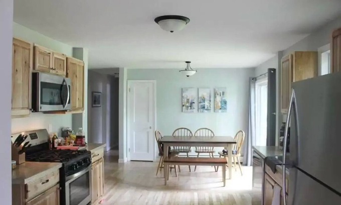 Chassell House | Lakehome near Houghton with Outdoor Sauna!