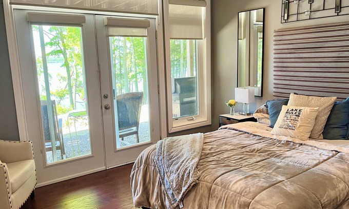Dunsford Cottage | Lakehouse apartment with Bunkie