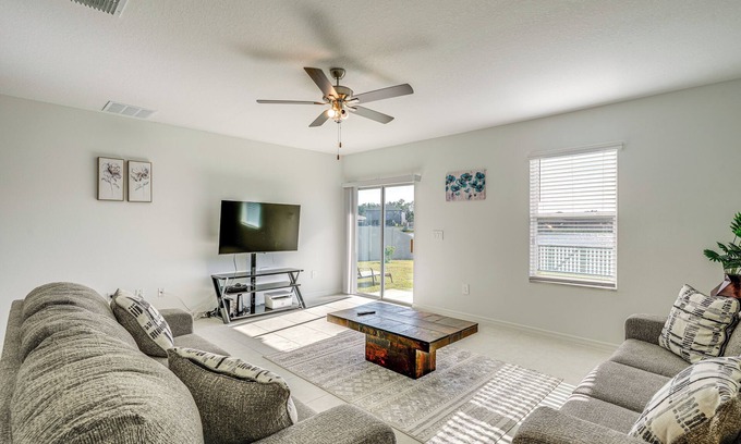 Fussels Corner House | Lakeland Home w/Waterfront Views: 8 Mi to Dtwn!