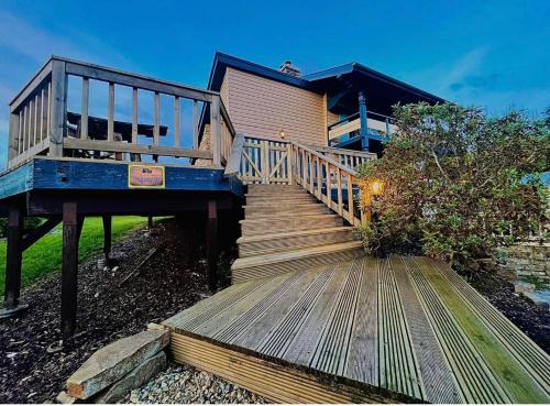 Fivemilebourne House | Lakeland Lodge - 400 year old Bavarian Lodge with a private outdoor hot tub
