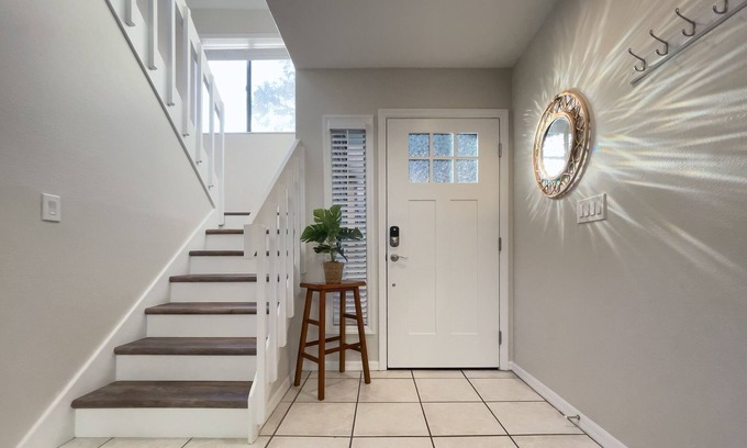 Lakeland House | Lakeland Oasis Getaway