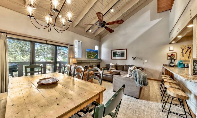 South Lake Tahoe House | Lakeland Village #476 - 2 BR Plus Loft