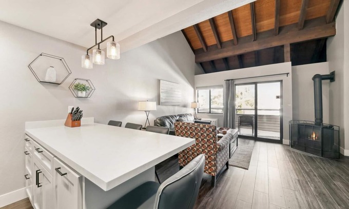 South Lake Tahoe Condo | Lakeland Village #321 - Studio with loft, Hot Tub