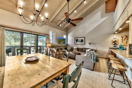 South Lake Tahoe Villa | Lakeland Village 476
