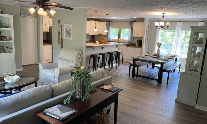 Smith River House | LakeLocked-3-bedroom family-friendly home, 1.6 miles from Fairy Stone State Park