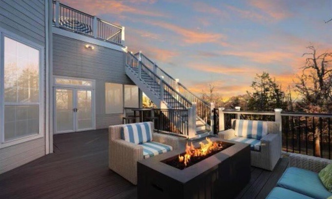 Pottsboro House | Lakepoint Resort