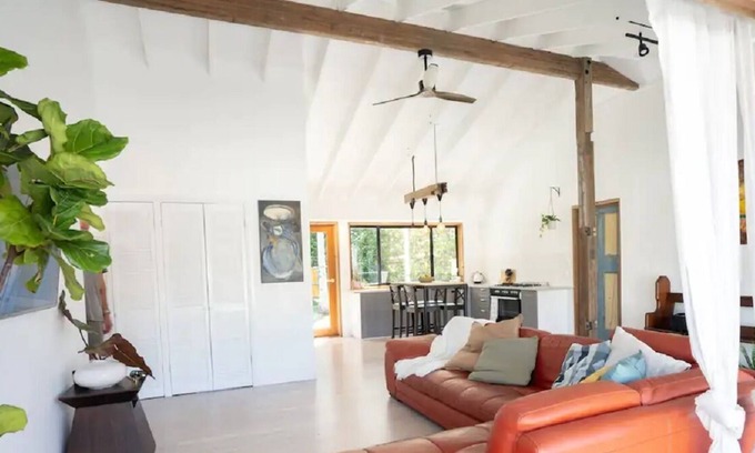 Tweed Heads West House | Lakes Hideaway just mins to Gold Coast Beaches