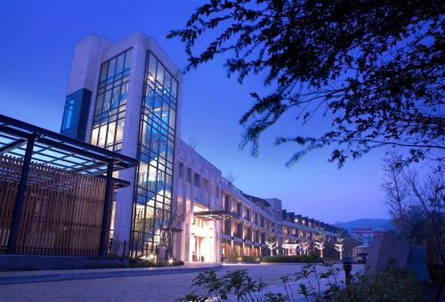 East District Resort | Lakeshore Hotel Hsinchu