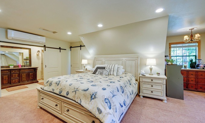 Wishon Apartment | 'Lakeside Bear Lodge' Studio: 9 Mi to Bass Lake!