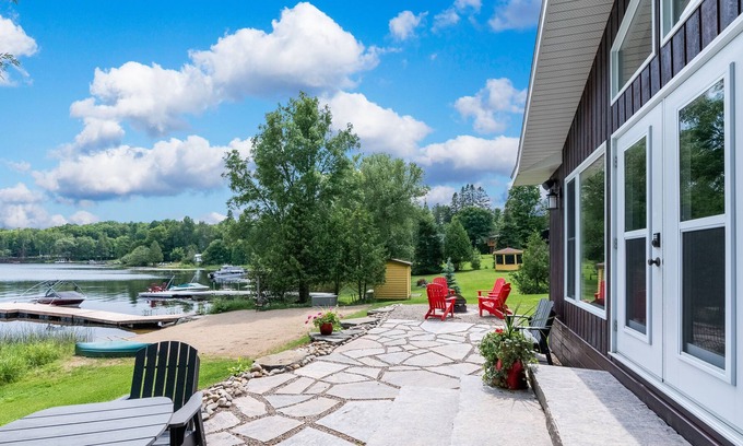 Haliburton Cottage | Lakeside Cabin in Haliburton Ontario
