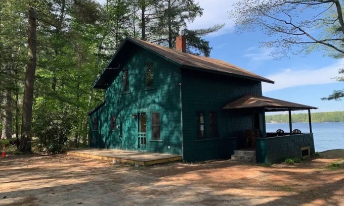 Windham Cabin | Lakeside Cabin With Private Sandy Beach