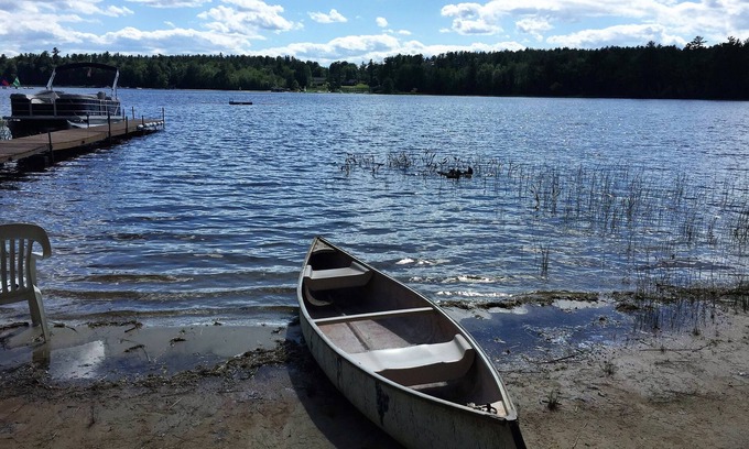 Poland Cottage | Lakeside cottage with boats, grill, firepit, pet and Kid Friendly