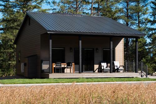 Lakeside House | Lakeside Crest Estate Cottages