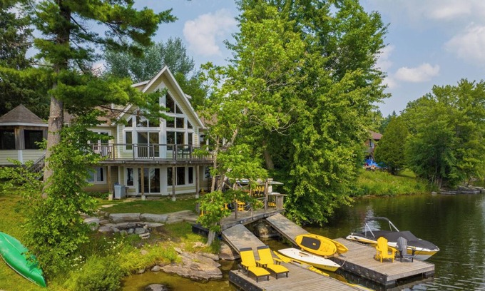 McKellar Cabin | Lakeside Dream Cottage