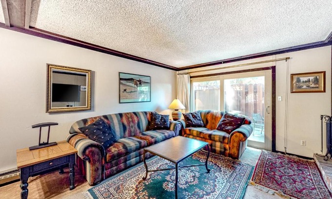 Tahoya Shores Apartment | Lakeside Dreamzzz