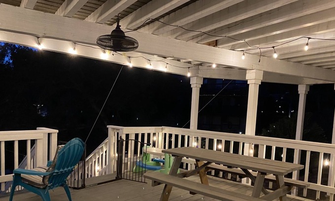 Copperopolis Cabin | Lakeside Family Retreat near Yosemite - Summer swimming and winter snow fun